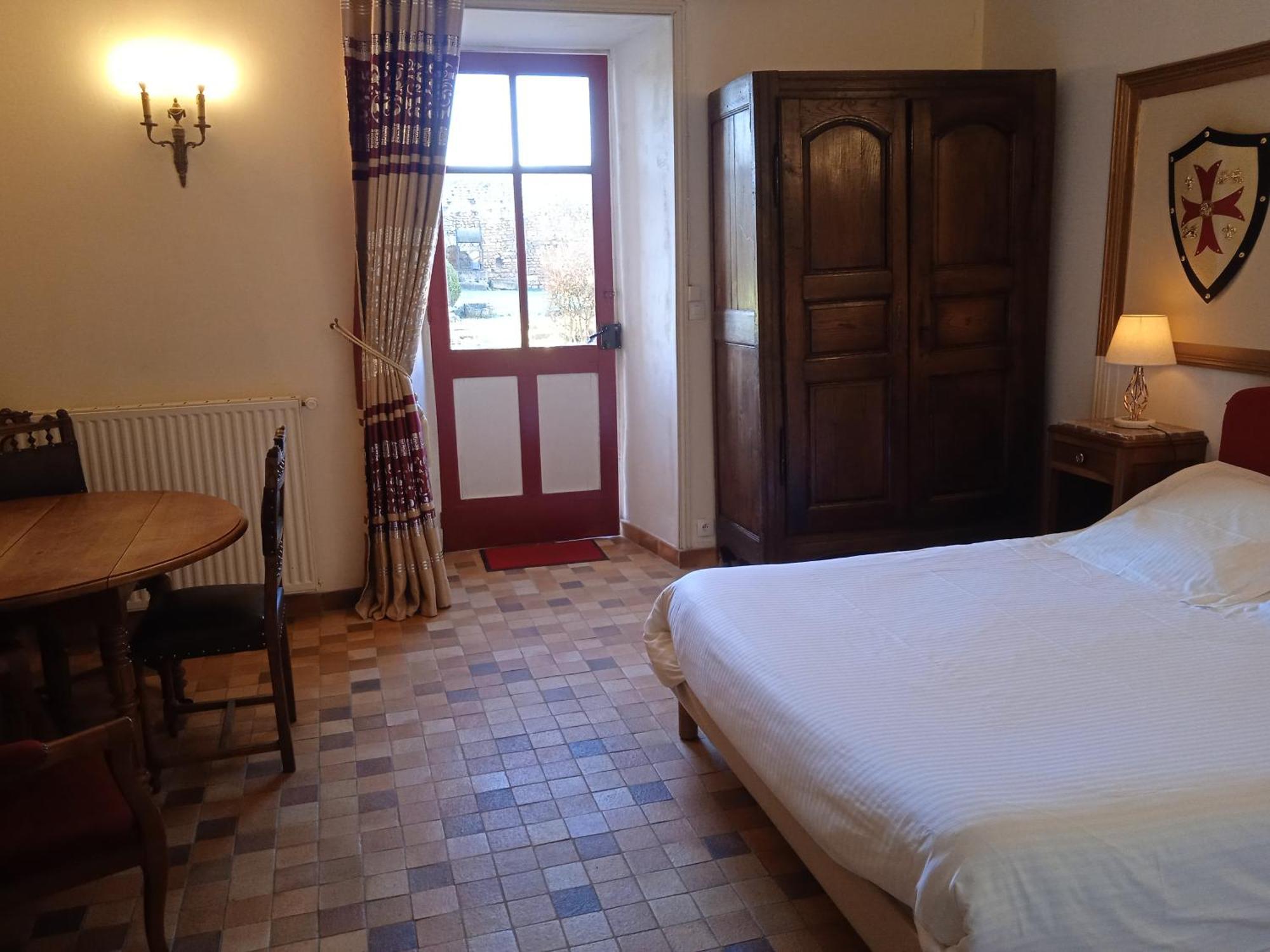 Le Vieux Chateau Airvault Kültér fotó
