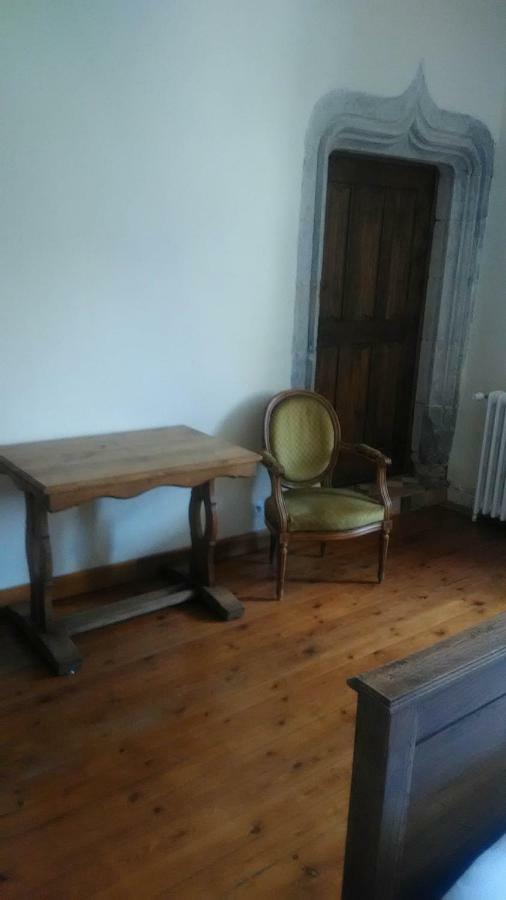 Le Vieux Chateau Airvault Kültér fotó