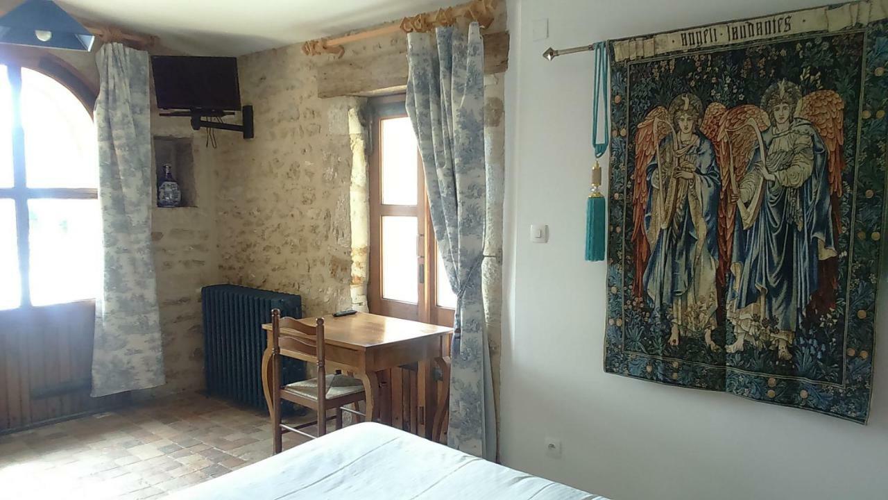 Le Vieux Chateau Airvault Kültér fotó