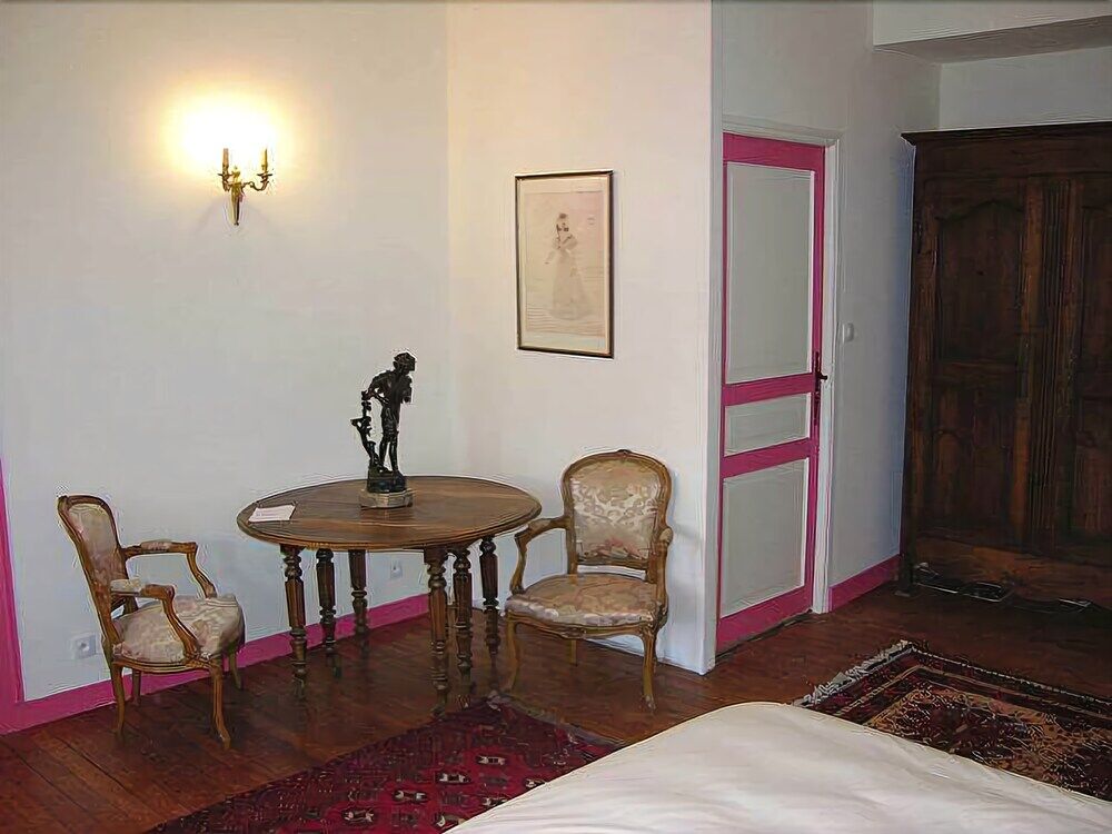 Le Vieux Chateau Airvault Kültér fotó